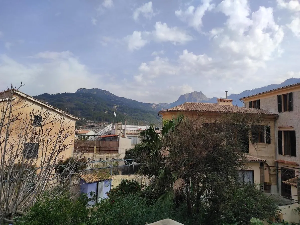 Hostal Nadal Sóller 2*,
