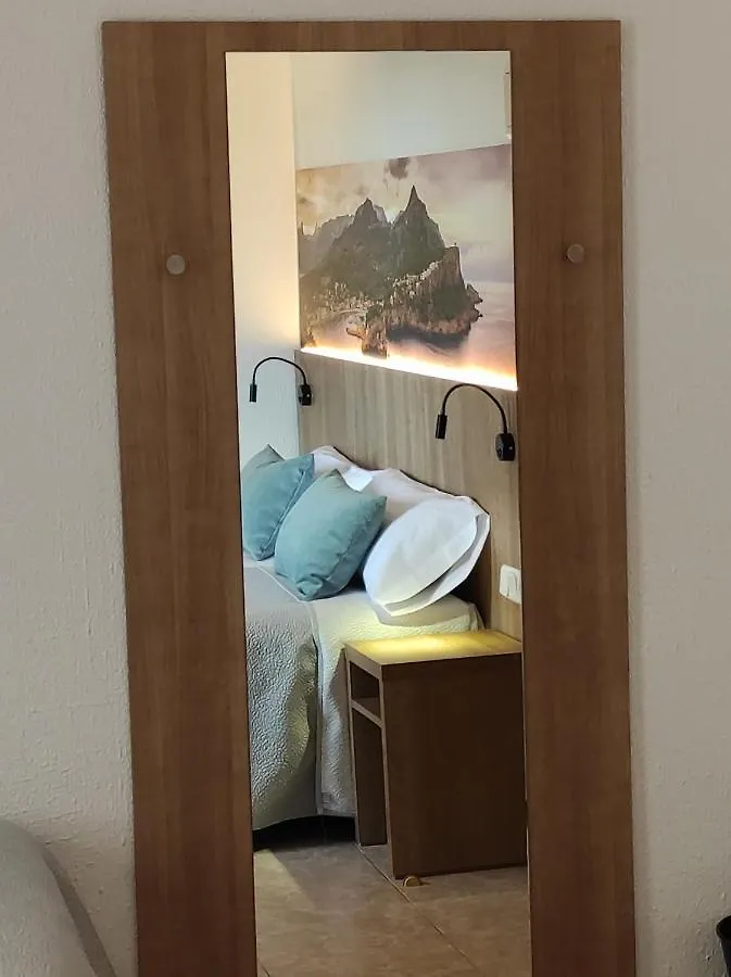 Hostal Nadal Sóller 2*,  Spagna