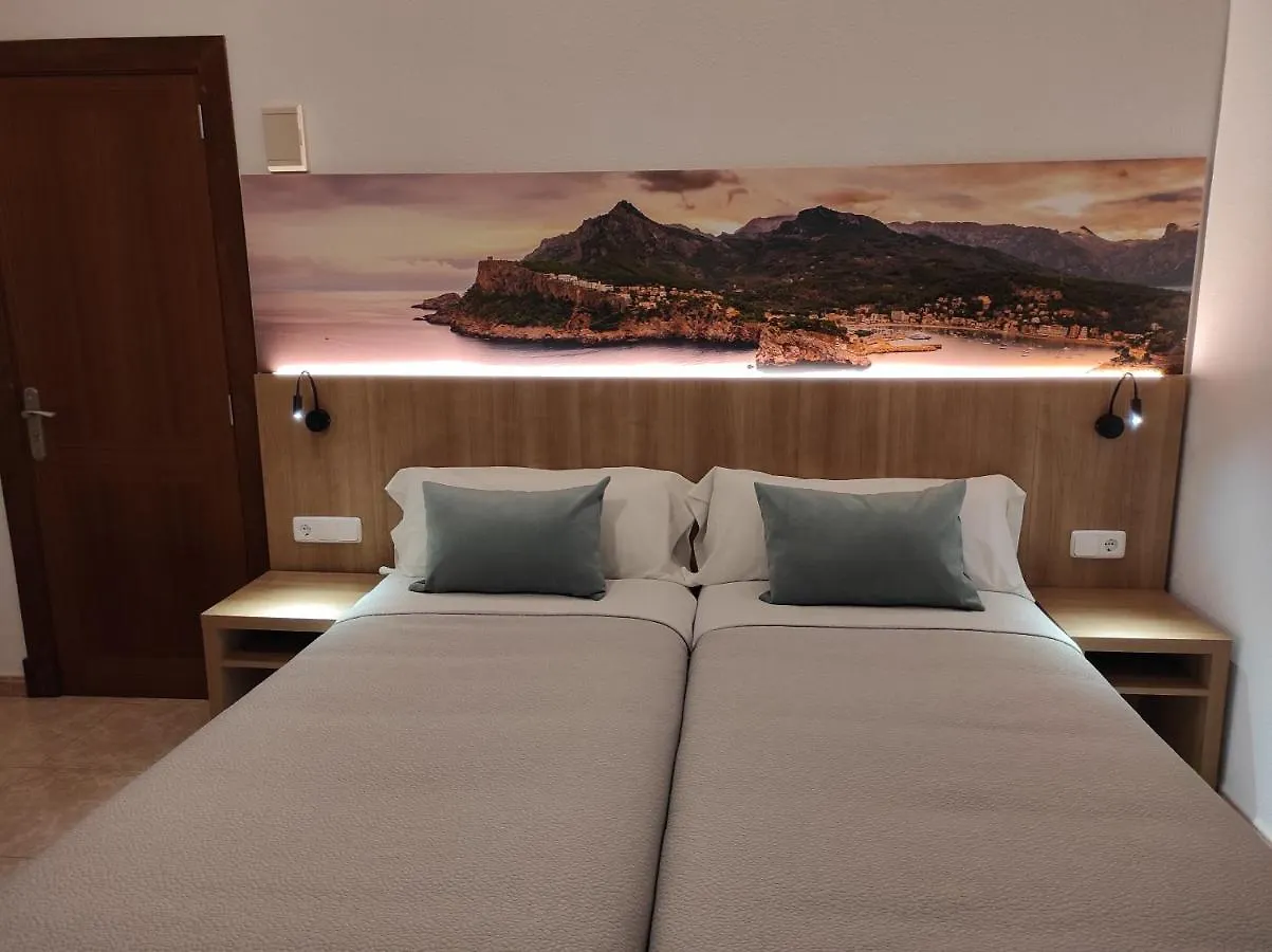 Hostal Nadal Sóller 2*,
