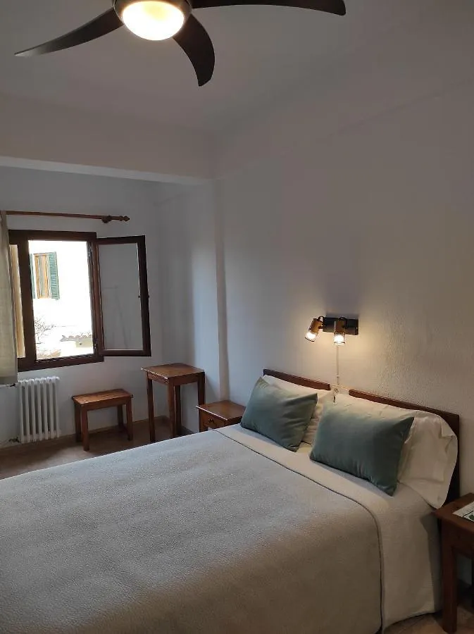 Hostal Nadal Sóller Bed & Breakfast